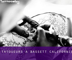 Tatoueurs à Bassett (Californie)