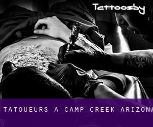 Tatoueurs à Camp Creek (Arizona)