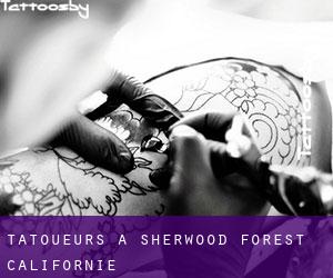 Tatoueurs à Sherwood Forest (Californie)