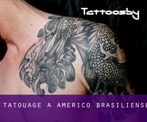 tatouage à Américo Brasiliense