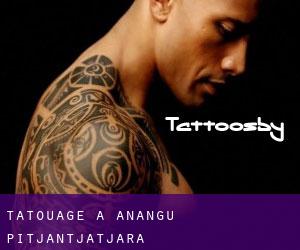 tatouage à Anangu Pitjantjatjara