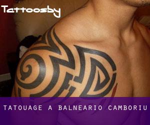 tatouage à Balneário Camboriú